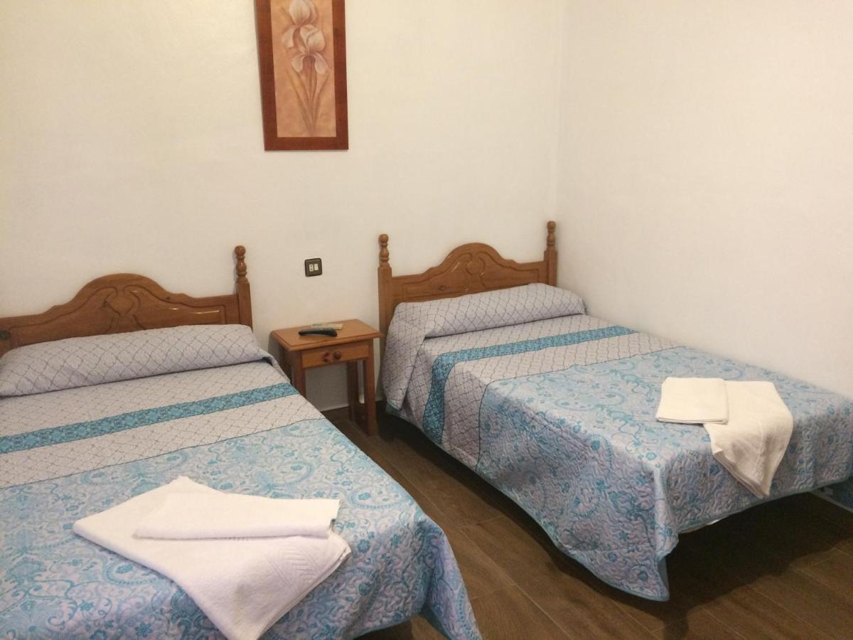 Hotel El Cruce Hornos Extérieur photo