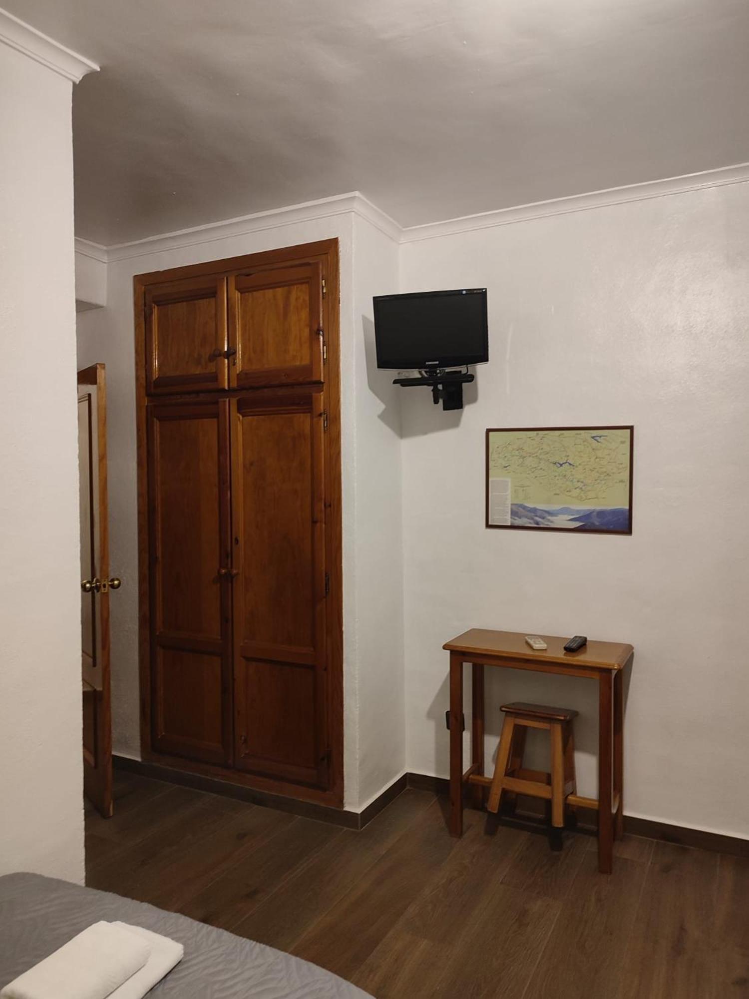 Hotel El Cruce Hornos Extérieur photo